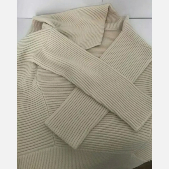 **SOLD** NWOT ACNE STUDIOS Galactic Sweater Sz.S - Picture 7 of 16